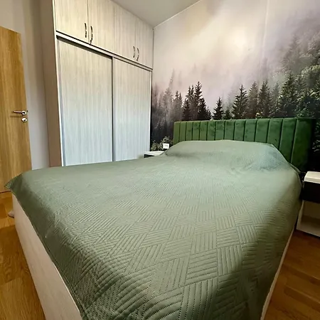 Apartment Q